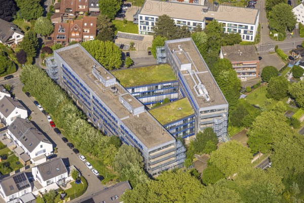 Aerial view, ZUE Central Accommodation Centre for Refugees (former office building), Holthausen - Southeast, Mülheim an der Ruhr, Ruhr area, North Rhine-Westphalia, Germany, DE, single-family homes, Europe, refugee home, refugee camp, refugee accommodation, refugee housing, refugee accommodation, commercial enterprises, commercial area, commercial area, commercial location, commercial use, property tax, real estate, aerial view, aerial photography, aerial photography, overview, bird's-eye view, residential area, housing and living, residential area, residential buildings, residential quality, residential neighbourhood, housing estate, ZUE, birds-eyes view, overview