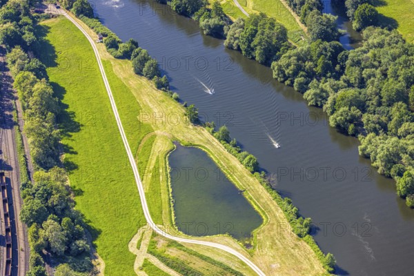 Aerial view, speedboats on the river Ruhr near Grabenstraße, Speldorf, Mülheim an der Ruhr, Ruhr area, North Rhine-Westphalia, Germany, DE, Europe, aerial view, aerial photography, aerial photography, overview, bird's-eye view, overview