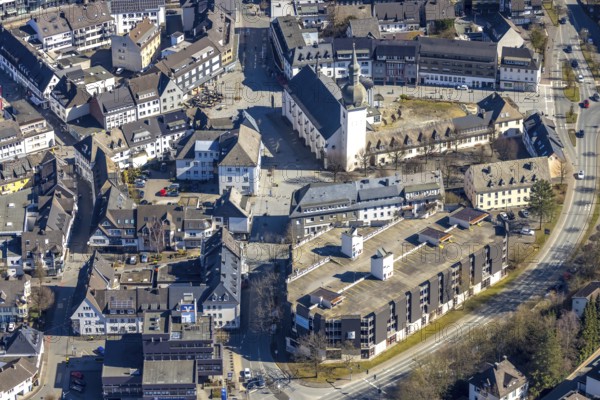 Aerial view, Stiftsplatz and St. Walburga Catholic Church, Stiftscenter car park, Meschede town, Meschede, Sauerland, North Rhine-Westphalia, Germany, place of worship, DE, Europe, religious community, place of worship, holy place, church, parish, denomination, aerial view, aerial photography, aerial photography, religion, religious site, overview, bird's-eye view, overview
