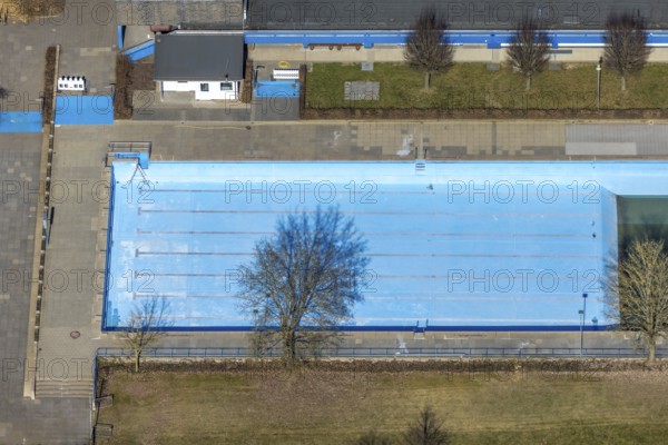 Aerial view, outdoor and indoor swimming pool, tree reflected in the pool, Meschede town, Meschede, Sauerland, North Rhine-Westphalia, Germany, bathing establishment, bathing resort, DE, Europe, outdoor swimming pool, leisure activities, aerial view, aerial photography, aerial photography, swimming pool, swimming pool, overview, bird's eye view, overview