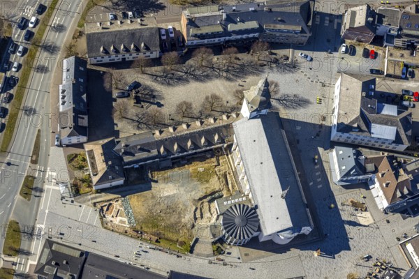 Aerial view, Stiftsplatz and St. Walburga Catholic Church, Stiftscenter car park, Meschede town, Meschede, Sauerland, North Rhine-Westphalia, Germany, place of worship, DE, Europe, religious community, place of worship, holy place, church, parish, denomination, aerial view, aerial photography, aerial photography, religion, religious site, overview, bird's-eye view, overview