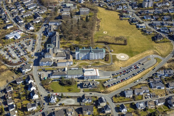 Aerial view, St. Walburga Hospital with helipad, Meschede town, Meschede, Sauerland, North Rhine-Westphalia, Germany, DE, Europe, healthcare, hospital, helipad, clinic, clinic centre, hospital, aerial photograph, aerial photography, aerial photography, medical facility, medical aid, overview, bird's-eye view, overview, medical care