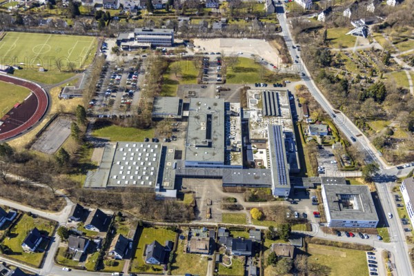 Aerial photo, Berufskolleg Meschede des HSK Hochsauerlandkreis, right Chamber of Agriculture North Rhine-Westphalia district offices HSK Olpe Siegen-Wittgenstein, Meschede-Stadt, Meschede, Sauerland, North Rhine-Westphalia, Germany, education, educational institution, DE, Europe, educational institute, aerial photo, aerial photography, aerial photography, school, overview, bird's-eye view, birds-eyes view, overview