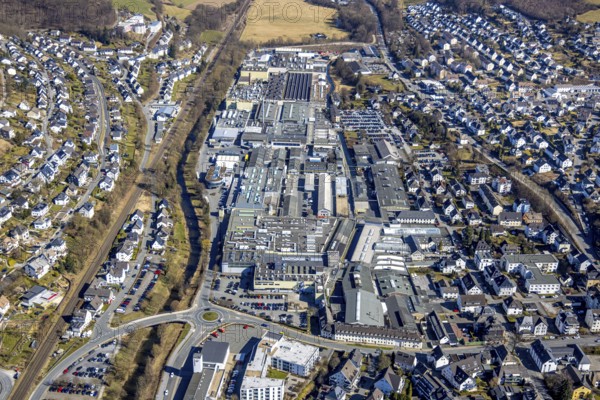 Aerial view, Martinrea Honsel factory premises, industrial estate on the river Ruhr, Meschede town, Meschede, Sauerland, North Rhine-Westphalia, Germany, DE, Europe, commercial enterprises, commercial area, industrial estate, commercial property, commercial site, commercial use, industrial area, industrial site, aerial photograph, aerial photography, aerial photography, overview, bird's-eye view, bird's-eye view, overview