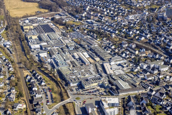 Aerial view, Martinrea Honsel factory premises, industrial estate on the river Ruhr, Meschede town, Meschede, Sauerland, North Rhine-Westphalia, Germany, DE, Europe, commercial enterprises, commercial area, industrial estate, commercial property, commercial site, commercial use, industrial area, industrial site, aerial photograph, aerial photography, aerial photography, overview, bird's-eye view, bird's-eye view, overview