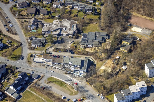 Aerial view, Church ChristianCommunity in the Sauerland, Catholic day care centre St. Franziskus KIndergarten, Children's and youth centre aki - Diakonie Ruhr-Hellweg e.V., Kastanienweg, Meschede-Stadt, Meschede, Sauerland, North Rhine-Westphalia, Germany, place of worship, DE, Europe, religious community, place of worship, holy place, kindergarten, day care centre, day care centre, church, parish, day care centre, denomination, aerial view, aerial photography, aerial photography, religion, religious site, overview, bird's-eye view, birds-eyes view, overview
