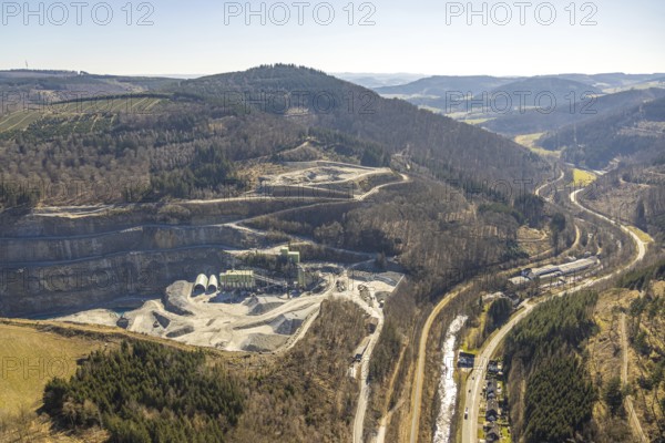 Aerial view, quarry mountains Zur Winnschla, Im Ohre, Wallen, Meschede, Sauerland, North Rhine-Westphalia, Germany, DE, Europe, aerial view, aerial photography, aerial photography, quarry, overview, bird's-eye view, overview