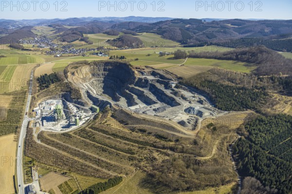 Aerial view, quarry mountains Zur Winnschla, Im Ohre, Wallen, Meschede, Sauerland, North Rhine-Westphalia, Germany, DE, Europe, aerial view, aerial photography, aerial photography, quarry, overview, bird's-eye view, overview