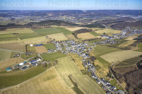 Aerial view, residential area, view of the district Wallen, forest area and hilly landscape, meadows and fields nature reserve Hölzchen, view of the district Wennemen, Wallen, Meschede, Sauerland, North Rhine-Westphalia, Germany, DE, Europe, property tax, real estate, aerial view, aerial photography, aerial photography, overview, bird's eye view, residential area, living and living, residential area, residential quality, residential neighbourhood, housing estate, residential area, birds-eyes view, overview