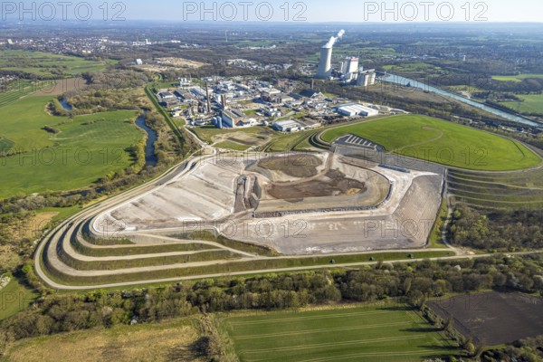 Aerial view, Landfill at Lünener Straße, Remondis Lippewerk Recycling Centre and Trianel Kohlekraftwerk Lünen GmbH, Waltrop, Ruhr area, North Rhine-Westphalia, Germany, DE, Europe, commercial enterprises, commercial area, commercial area, commercial property, commercial site, commercial use, industrial area, industrial site, aerial view, aerial photography, aerial photography, Lünen, Münsterland, overview, bird's-eye view, overview