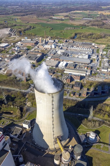 Aerial view, Trianel Kohlekraftwerk Lünen GmbH with smoking cooling tower, Lippholthausen, Lünen, Ruhr area, North Rhine-Westphalia, Germany, DE, Europe, commercial enterprises, commercial area, commercial property, commercial site, commercial use, industrial area, industrial site, power plant, cooling tower, aerial view, aerial photography, aerial photography, Münsterland, smoke, smoke, overview, bird's eye view, birds-eyes view, overview
