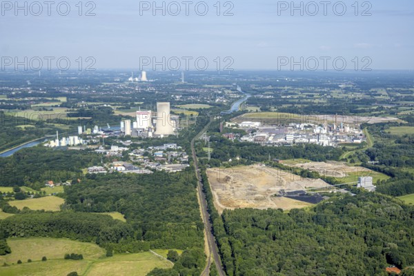 Aerial view, brownfield former STEAG power plant site Moltkestraße, Remondis Lippewerk, cooling tower Lünen Stummhafen, behind power plant Datteln 4, Lippholthausen, Lünen, Ruhr area, North Rhine-Westphalia, Germany, DE, Europe, aerial view, aerial photography, aerial photography, overview, bird's-eye view, overview