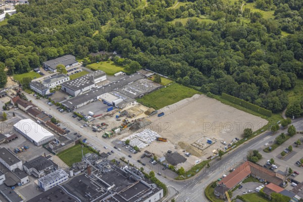 Aerial view, industrial estate and brownfield site Am Trimbuschhof, Sodingen, Herne, Ruhr area, North Rhine-Westphalia, Germany, DE, Europe, commercial enterprises, commercial area, industrial estate, commercial property, business park, commercial site, commercial use, industrial area, industrial site, aerial photograph, aerial photography, aerial photography, overview, bird's-eye view, overview, HernerechtsderA43