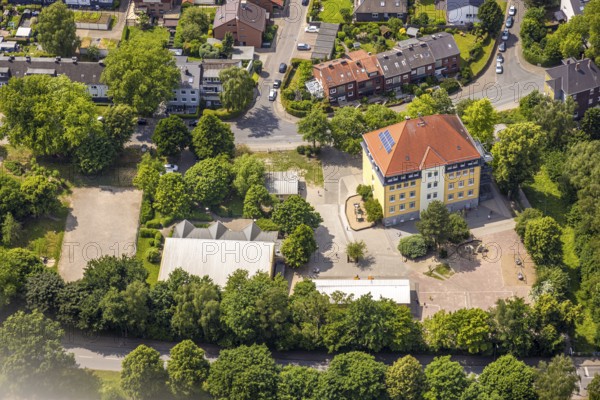 Aerial photo, primary school Vellwigstraße, Börnig, Herne, Ruhr area, North Rhine-Westphalia, Germany, education, educational institution, DE, Europe, primary school, teaching institute, aerial photography, aerial photography, aerial photography, school, overview, bird's-eye view, overview, HernerechtsderA43