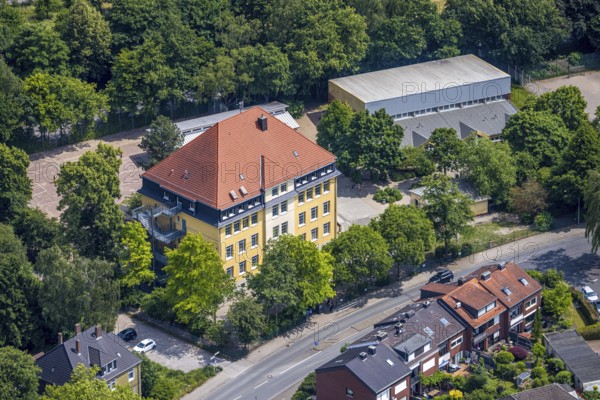 Aerial photo, primary school Vellwigstraße, Börnig, Herne, Ruhr area, North Rhine-Westphalia, Germany, education, educational institution, DE, Europe, primary school, teaching institute, aerial photography, aerial photography, aerial photography, school, overview, bird's-eye view, overview, HernerechtsderA43