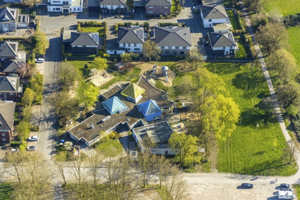 Aerial view, städt. Kita Kindergarten Rudolph-Nagell-Straße, Nordlünen, Lünen, Ruhr area, North Rhine-Westphalia, Germany, DE, Europe, kindergarten, day-care centre, day-care facility, day-care centre, aerial photograph, aerial photography, aerial photography, Münsterland, overview, bird's-eye view, birds-eyes view, overview