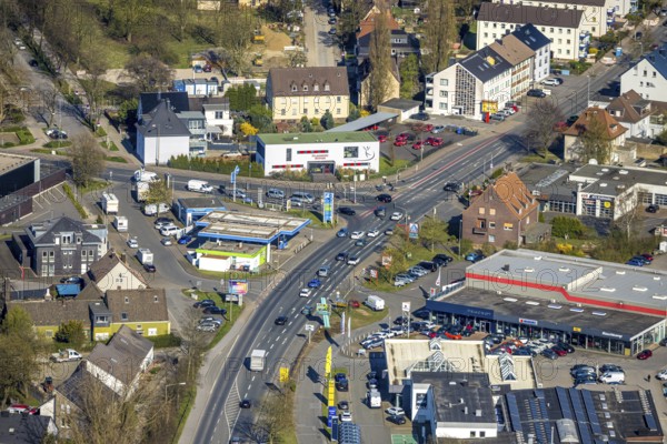 Aerial view, ARAL petrol station at the intersection of Dortmunder Straße and Konrad-Adenauer-Straße, Lünen, Ruhr area, North Rhine-Westphalia, Germany, DE, Europe, aerial view, aerial photography, aerial photography, Münsterland, overview, bird's-eye view, overview