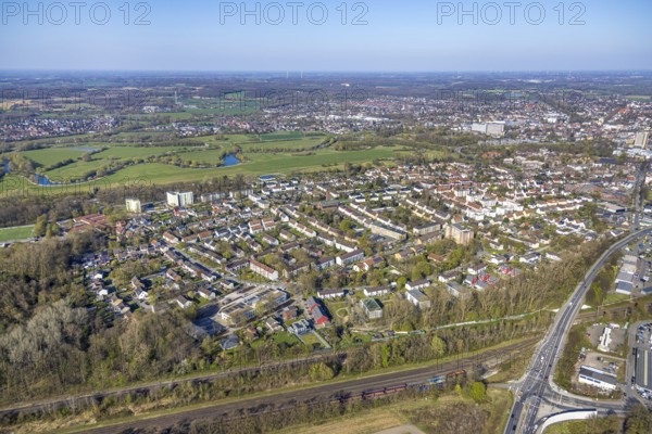 Aerial view, residential area, local view of Geistviertel an den Lippewiesen, Lünen, Ruhr area, North Rhine-Westphalia, Germany, DE, Europe, property tax, real estate, aerial view, aerial photography, aerial photography, Münsterland, overview, bird's eye view, residential complex, living and living, residential area, residential quality, residential neighbourhood, housing estate, residential area, birds-eyes view, overview