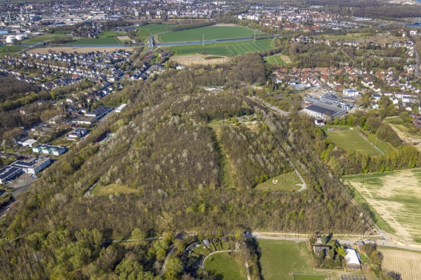 Aerial view, forest area former spoil tip Victoria III / IV, Bike Park Lünen, Gahmen, Lünen, Ruhr area, North Rhine-Westphalia, Germany, DE, Europe, spoil tip Victoria 3/4, aerial view, aerial photography, aerial photography, Münsterland, overview, bird's-eye view, overview
