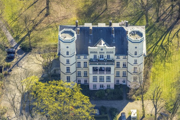 Aerial view, Schwansbell Castle with two towers, former knight's seat of the Lords of Schwansbell, Horstmar, Lünen, Ruhr area, North Rhine-Westphalia, Germany, DE, monument protection, Europe, aerial view, aerial photography, aerial photography, Münsterland, private property, castle, overview, bird's-eye view, overview