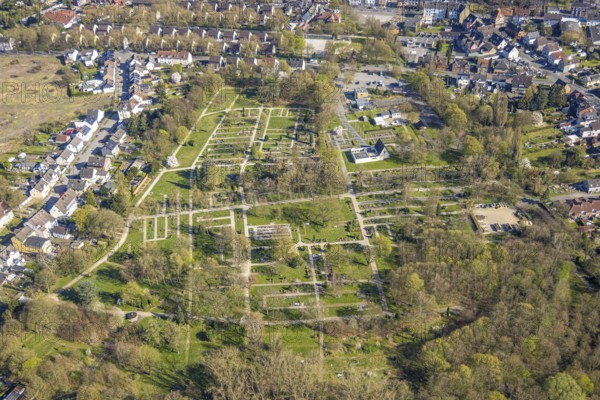 Aerial view, cemetery south cemetery, Lünen, Ruhr area, North Rhine-Westphalia, Germany, DE, Europe, aerial view, aerial photography, aerial photography, Münsterland, park, overview, bird's eye view, birds-eyes view, overview
