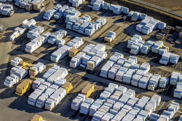 Aerial view, industrial area Sauerlandkaserne, drefi-holz warehouse and dispatch factory premises, Oedingen, Lennestadt, Sauerland, North Rhine-Westphalia, Germany, DE, Europe, commercial enterprises, commercial area, commercial property, commercial site, commercial use, industrial area, industrial site, aerial photograph, aerial photography, aerial photography, overview, bird's eye view, birds-eyes view, overview