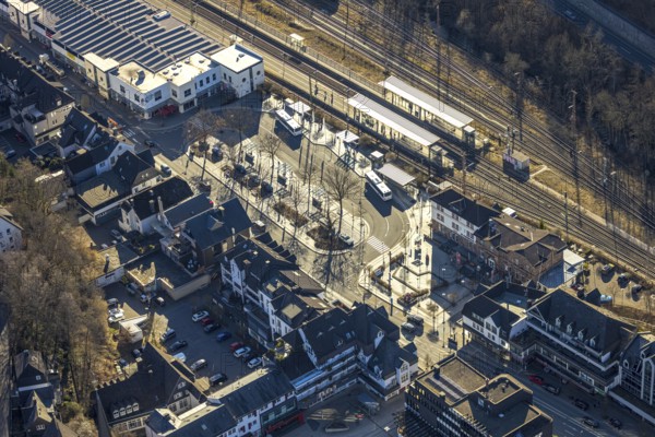 Aerial view, Lennestadt-Altenhundem railway station and platforms, ZOB bus station, Altenhundem, Lennestadt, Sauerland, North Rhine-Westphalia, Germany, railway area, railway station, station forecourt, platform, DE, Deutsche Bahn AG, Europe, central station, main station, aerial view, aerial photography, aerial photography, overview, bird's-eye view, overview