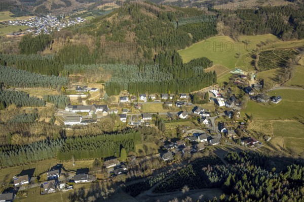 Aerial view, residential area, local view Marmecke, forest area, hilly landscape with forest damage, Marmecke, Kirchhundem, Sauerland, North Rhine-Westphalia, Germany, DE, Europe, property tax, real estate, aerial view, aerial photography, aerial photography, overview, bird's-eye view, residential complex, living and living, residential area, residential quality, residential neighbourhood, housing estate, residential area, birds-eyes view, overview