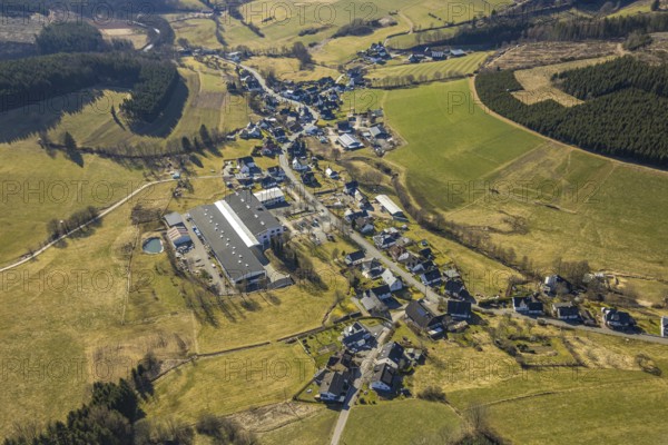 Aerial view, residential area, local view Selbecke, DNC Frästechnik metal processing company, Kirchhundem, Sauerland, North Rhine-Westphalia, Germany, DE, Europe, property tax, real estate, aerial view, aerial photography, aerial photography, overview, bird's-eye view, residential complex, living and life, residential area, residential quality, residential neighbourhood, housing estate, residential area, birds-eyes view, overview