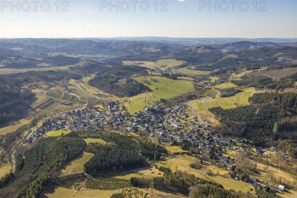 Aerial view, residential area, local view Oberhundem, forest area and hilly landscape, forest damage, Kirchhundem, Sauerland, North Rhine-Westphalia, Germany, DE, Europe, property tax, real estate, aerial view, aerial photography, aerial photography, overview, bird's eye view, residential complex, living and living, residential area, residential quality, residential neighbourhood, housing estate, residential area, birds-eyes view, overview