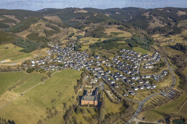 Aerial view, residential area, local view Oberhundem and Adolphsburg, forest area and hilly landscape, forest damage, Kirchhundem, Sauerland, North Rhine-Westphalia, Germany, DE, Europe, property tax, real estate, aerial view, aerial photography, aerial photography, overview, bird's eye view, residential complex, living and living, residential area, residential quality, residential neighbourhood, housing estate, residential area, birds-eyes view, overview