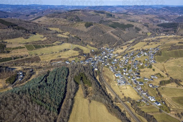Aerial view, residential area local view Benolpe, forest area hilly landscape with forest damage, Benolpe, Kirchhundem, Sauerland, North Rhine-Westphalia, Germany, DE, Europe, property tax, real estate, aerial view, aerial photography, aerial photography, overview, bird's-eye view, residential complex, living and living, residential area, residential quality, residential neighbourhood, housing estate, residential area, birds-eyes view, overview