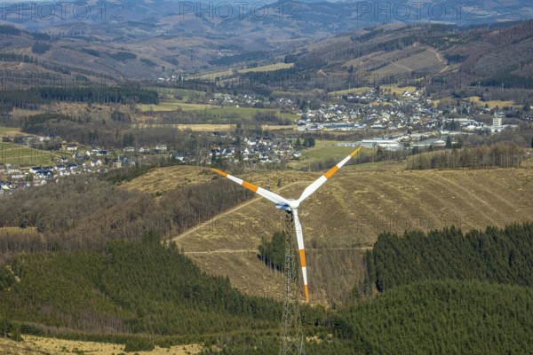Aerial view, wind turbines and forest area with forest damage near Kruberg, Welschen Ennest, Kirchhundem, Sauerland, North Rhine-Westphalia, Germany, alternative energy, DE, Europe, aerial view, aerial photography, aerial photography, overview, bird's-eye view, WEA, wind energy, wind power, wind turbine, wind wheel, wind turbines, birds-eyes view, overview
