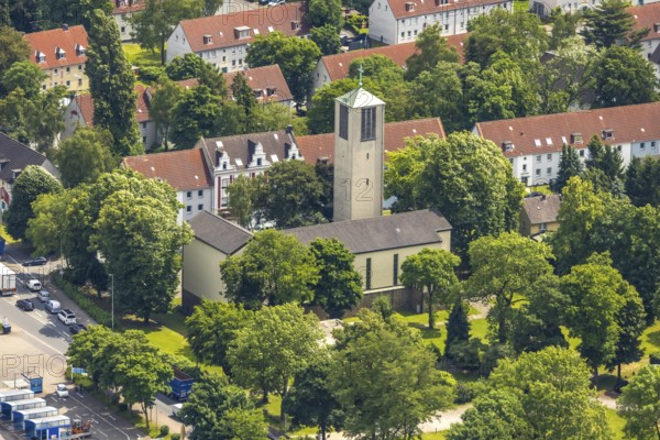 Aerial view, Catholic Sacred Heart of Jesus Church, Our Fritz, Herne, Ruhr area, North Rhine-Westphalia, Germany, place of worship, DE, Europe, religious community, place of worship, sacred site, church, parish, denomination, aerial view, aerial photography, aerial photography, religion, religious site, overview, bird's-eye view, overview, linksderA43, HernelinksderA43