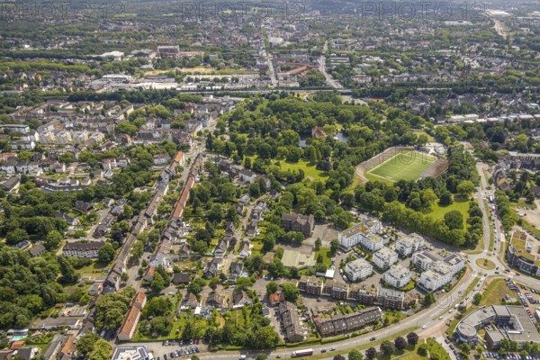 Aerial view, castle park with Strünkede Castle moated castle, Protea Wohnen Am Schloss senior citizens' campus, Westring and Forellstraße roundabout, Edeka Koch sports park football stadium sports facility stadium at Strünkede Castle of SC Westfalia 04 Herne e. V., Baukau, Herne, Ruhr area, North Rhine-Westphalia, Germany, care and nursing, DE, Europe, aerial view, aerial photography, aerial photography, care facility, retirement home, retirement residence, retirement home, retirement centre, overview, bird's-eye view, overview, HernerechtsderA43
