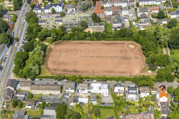 Aerial view, sports field Franzstraße and planned housing construction, Wanne, Herne, Ruhr area, North Rhine-Westphalia, Germany, construction work, construction area, construction site, building plots, construction project, construction site, DE, Europe, football stadium, aerial view, aerial photography, aerial photography, sports field, overview, bird's-eye view, housing construction, birds-eyes view, overview, linksderA43, HernelinksderA43