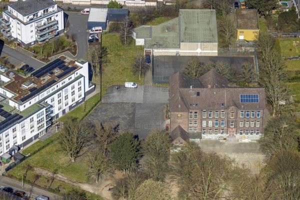 Aerial view, new building senior centre - Protea Wohnen am Schloss, primary school Forellstraße, Baukau, Herne, Ruhr area, North Rhine-Westphalia, Germany, retirement home, old people's home, care and nursing, education, educational institution, DE, Europe, primary school, property tax, real estate, educational institute, aerial view, aerial photography, aerial photography, care facility, school, retirement home, retirement home, retirement home, senior centre, overview, bird's eye view, residential complex, living and life, residential area, residential buildings, birds-eyes view, overview