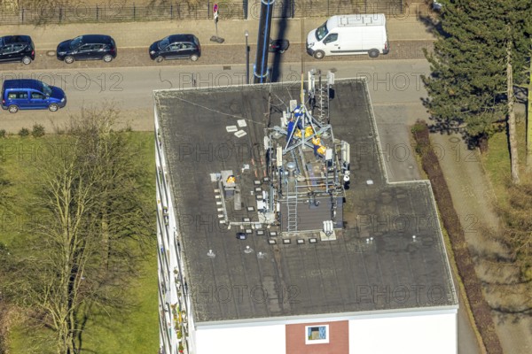 Aerial photo, work on a roof antenna mobile radio, high-rise Lackmanns Hof, Baukau, Herne, Ruhr area, North Rhine-Westphalia, Germany, construction work, construction project, construction site, DE, Europe, aerial photo, aerial photography, aerial photography, overview, bird's-eye view, overview