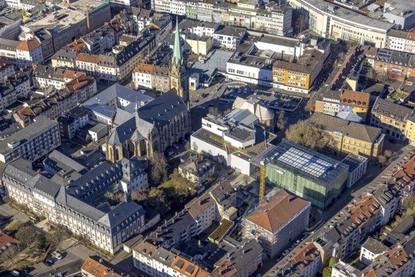 Aerial view, St. Marien Catholic Church in the city centre, Kath. Krankenhaus Hagen gGmbH, Osthaus Museum Hagen and Emil Schumacher Museum, Mittelstadt, Hagen, Ruhr area, North Rhine-Westphalia, Germany
