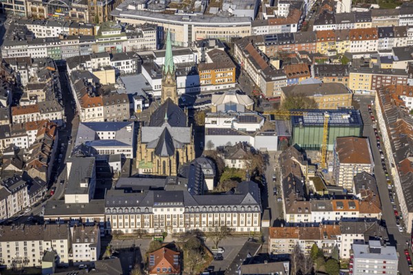 Aerial view, St. Marien Catholic Church in the city centre, Kath. Krankenhaus Hagen gGmbH, Osthaus Museum Hagen and Emil Schumacher Museum, Mittelstadt, Hagen, Ruhr area, North Rhine-Westphalia, Germany