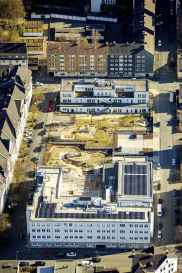 Aerial view, housing estate and playground redesign with construction site between Wehringhausen primary school and municipal day care centre. Kindergarten Lange Straße, Wehringhausen, Hagen, Ruhr area, North Rhine-Westphalia, Germany