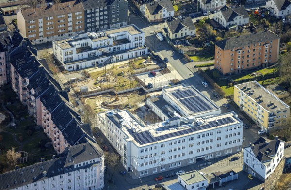 Aerial view, housing estate and playground redesign with construction site between Wehringhausen primary school and municipal day care centre. Kindergarten Lange Straße, Wehringhausen, Hagen, Ruhr area, North Rhine-Westphalia, Germany