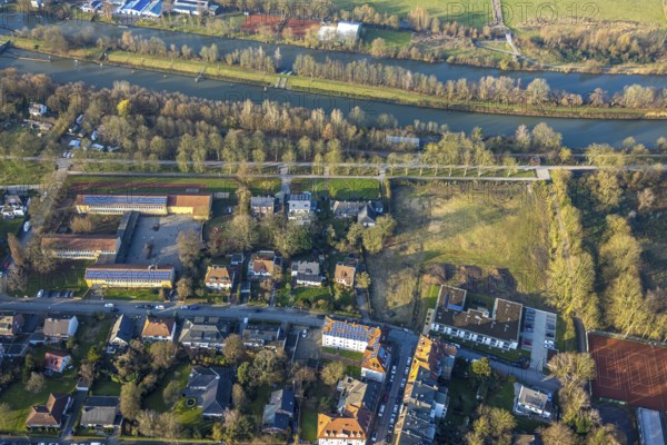 Aerial view, meadow area between Brandströmstraße and Datteln-Hamm canal, Theodor-Heuss-Schule primary school, centre, Hamm, Ruhr area, North Rhine-Westphalia, Germany