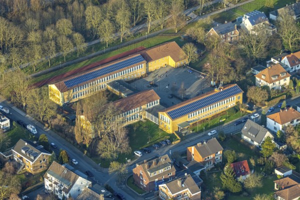 Aerial view, Theodor-Heuss-Schule primary school with solar roof, centre, Hamm, Ruhr area, North Rhine-Westphalia, Germany
