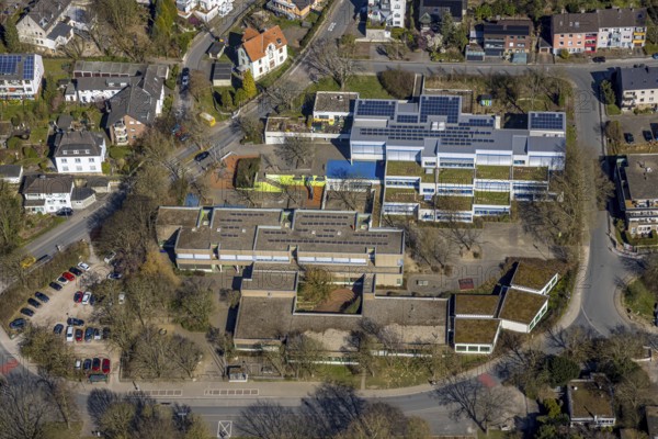 Aerial photo, Werner Richard Schule Grundschule und Realschule am Bleichstein, Herdecke, Ruhr area, North Rhine-Westphalia, Germany, education, educational institution, DE, Europe, educational institute, aerial photography, aerial photography, aerial photography, secondary school, school, overview, bird's-eye view, birds-eyes view, overview