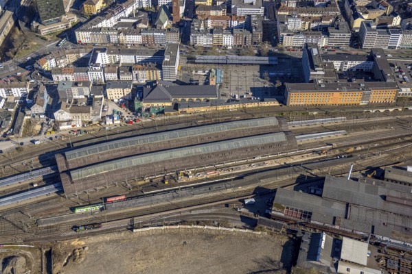 Aerial view, Hagen main railway station with station forecourt and platforms, Wehringhausen, Hagen, Ruhr area, North Rhine-Westphalia, Germany