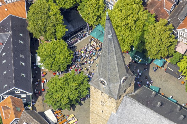 Aerial view, historical old town centre with St.-Georg-Kirche and town festival on the church square, red roofs and green trees, Hattingen, Ruhr area, North Rhine-Westphalia, Germany, Old Town, place of worship, City, DE, Europe, religious community, place of worship, property tax, holy place, real estate, church, parish, denomination, aerial view, aerial photography, aerial photography, religion, religious site, city centre, overview, bird's-eye view, residential area, living and life, residential area, quality of life, residential quarter, housing estate, residential district, birds-eyes view, overview
