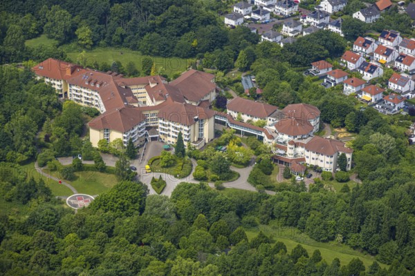 Aerial view, Vamed Clinic and Clinic Park with helipad, Hattingen, Ruhr area, North Rhine-Westphalia, Germany, DE, Europe, healthcare, hospital, helipad, clinic, clinic centre, hospital, aerial view, aerial photography, aerial photography, medical facility, medical aid, overview, bird's-eye view, overview, medical care