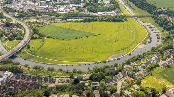 Aerial view, Ruhrbogen mit Leinpfad und Ruhraue Im Klyffer Feld, Ruhrbrücke Bochumer Straße and right railway bridge Hattingen, view to the industrial estate Beuler Höhe, Hattingen, Ruhr area, North Rhine-Westphalia, Germany, DE, Europe, commercial enterprises, commercial area, commercial property, commercial park, commercial location, commercial use, industrial area, industrial location, aerial view, aerial photography, aerial photography, overview, bird's eye view, birds-eyes view, overview