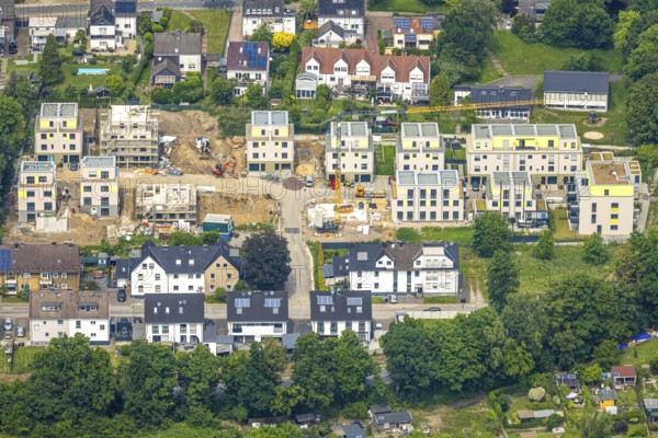 Aerial view, construction site, new terraced house residential area Hermann-Rosenstock-Weg, Hattingen, Ruhr area, North Rhine-Westphalia, Germany, construction work, construction area, building site, building plots, construction project, construction site, DE, Europe, aerial view, aerial photography, aerial photography, new building, overview, bird's-eye view, overview